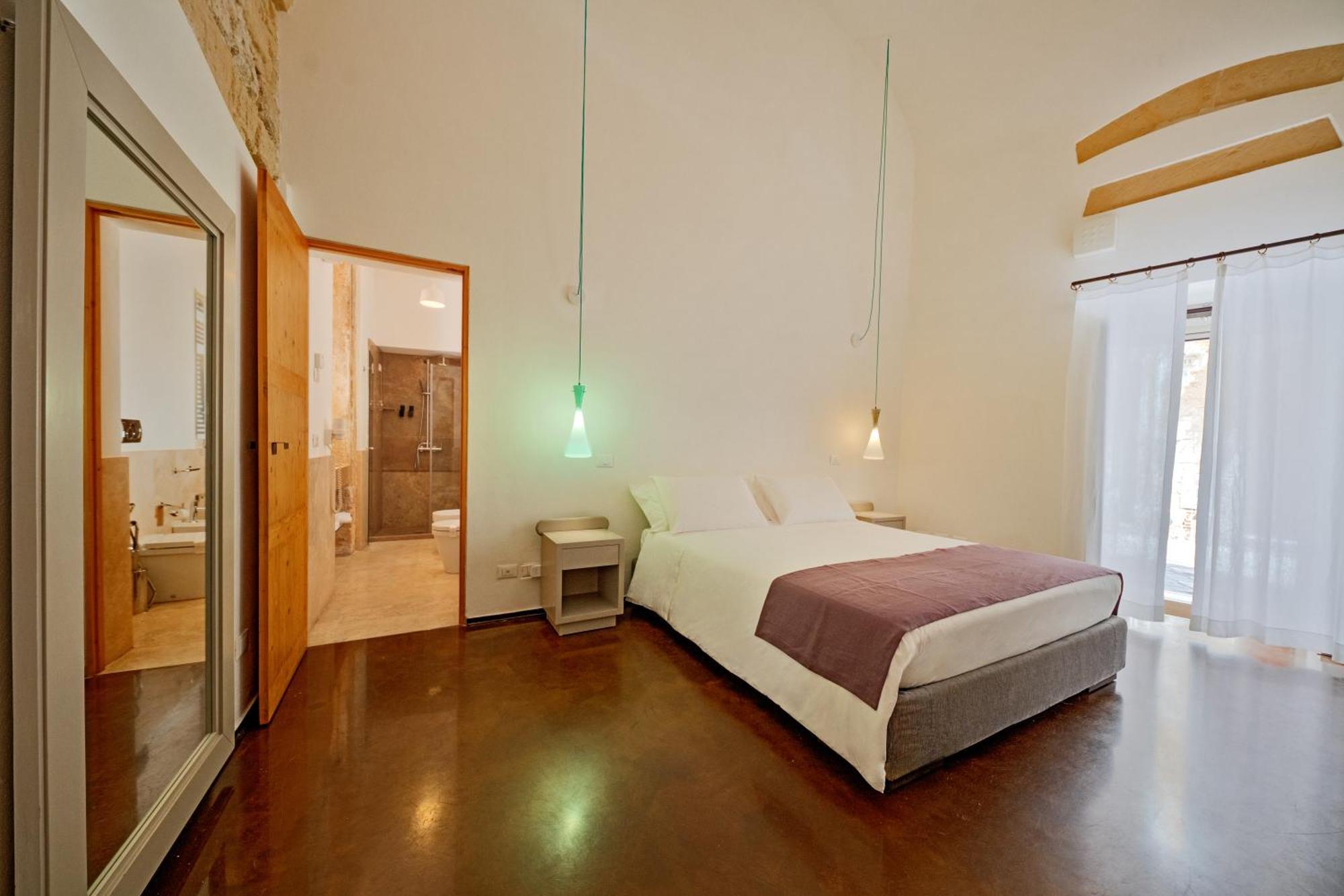 วิโก เด โบโลญเญซิ แปร์ ปาลัซโซ แปร์โซเน Bed & Breakfast เลชเช ภายนอก รูปภาพ