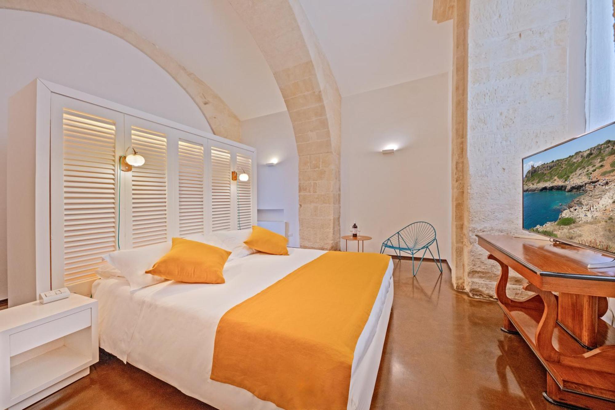 วิโก เด โบโลญเญซิ แปร์ ปาลัซโซ แปร์โซเน Bed & Breakfast เลชเช ภายนอก รูปภาพ